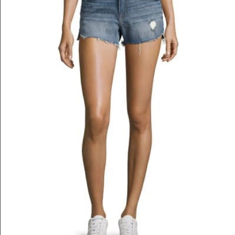 FRAME Denim Le Cutoff Tulip Shorts in Valle